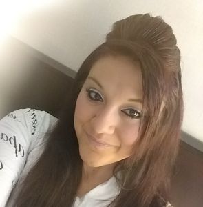 Meet your Posher, Mandy